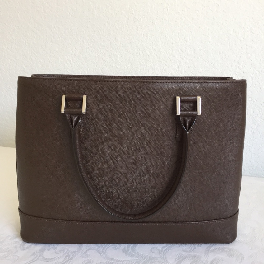 Burberry front pocket brown Saffiano leather bag - Picture 4 of 10